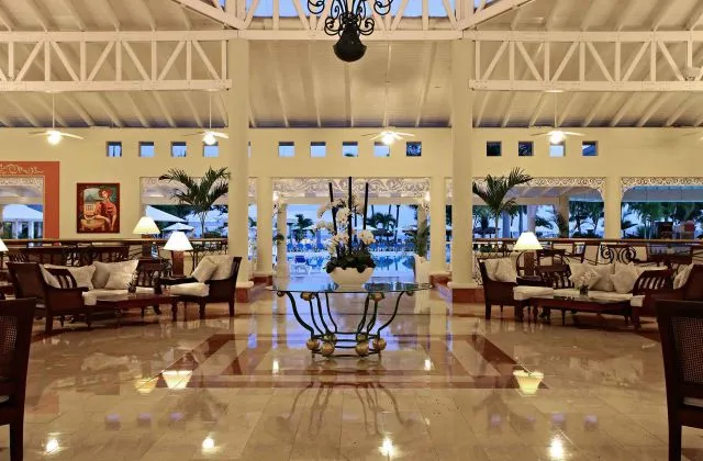 Hotel todo incluido Grand Bahia Principe San Juan lobby